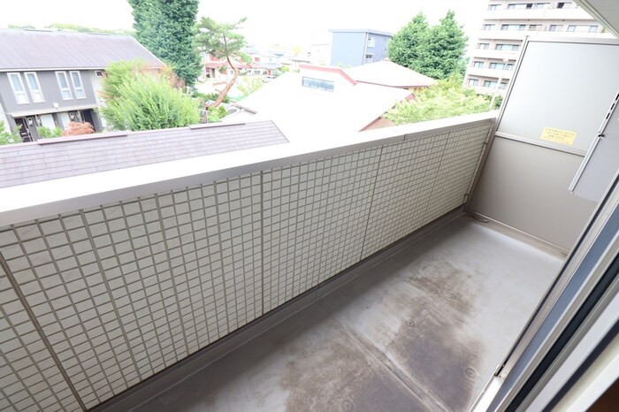バルコニー　広々としたバルコニーです