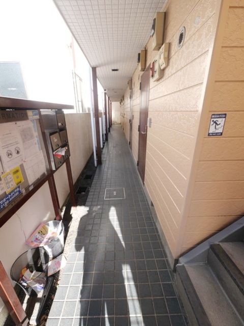 エントランス　★共有通路です★