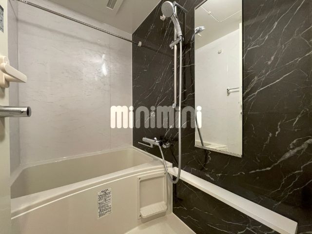 バス・シャワールーム　別号室の参考写真