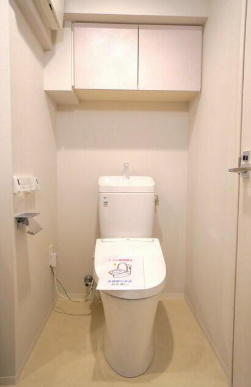 トイレ　ルフォンプログレ西大井プレミア ※反転