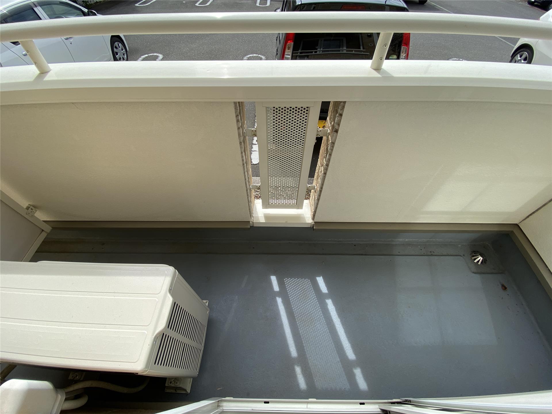 バルコニー　バルコニー