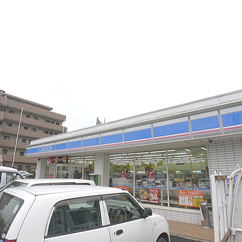 コンビニ　ローソン 吉川高富一丁目店（コンビニ）まで258m