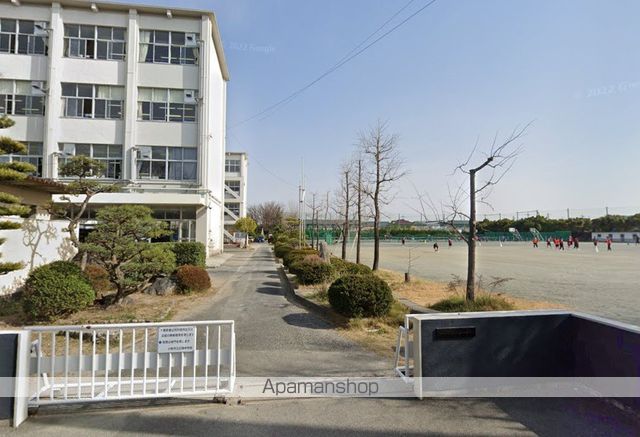 中学校　応時中学校（中学校）まで993m