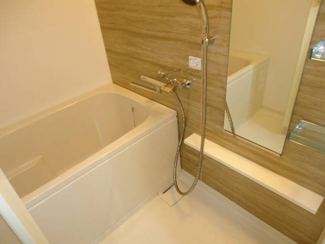 バス・シャワールーム　浴室