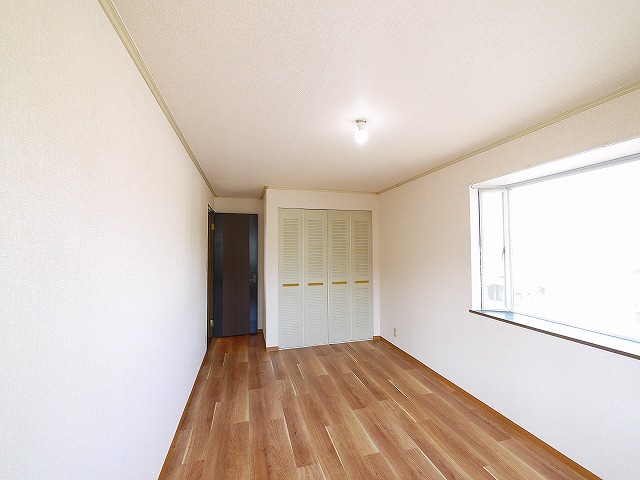 その他部屋・スペース　使い勝手のいい寝室です