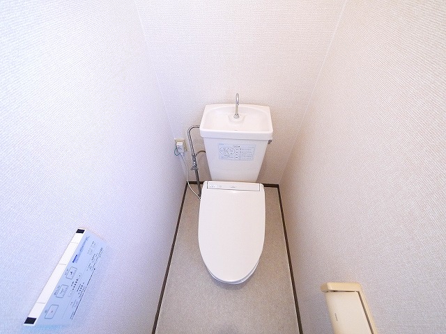 トイレ　シンプルで使いやすいトイレです
