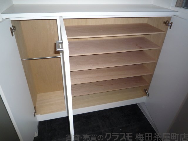 収納　レシェンテ西梅田