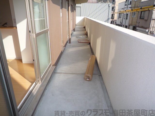 バルコニー　室内レシェンテ西梅田