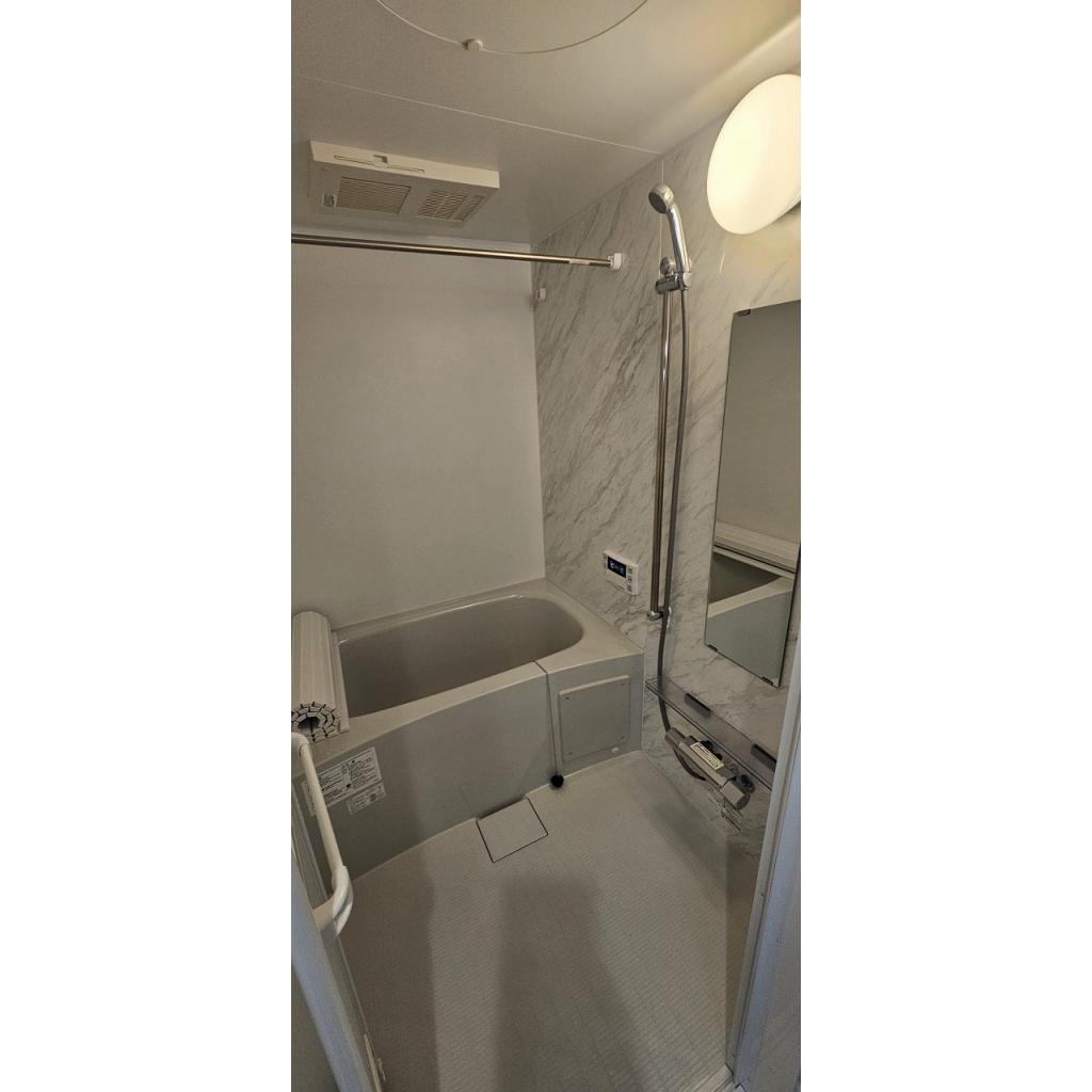 バス・シャワールーム　きれいなお風呂です