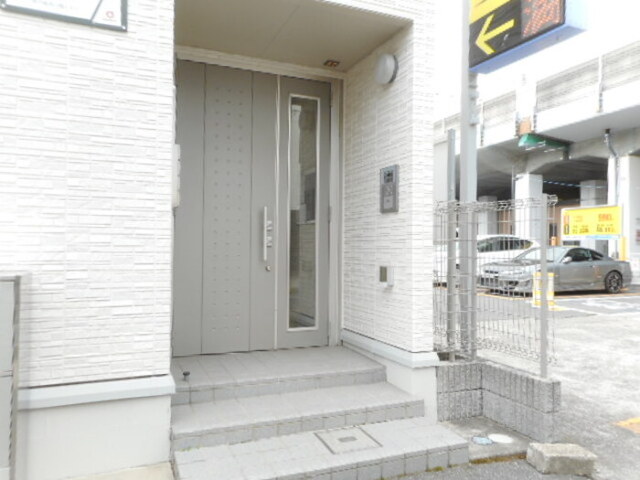 エントランス　オートロック付エントランス