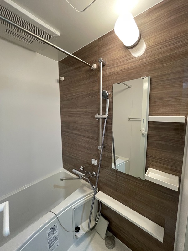 バス・シャワールーム