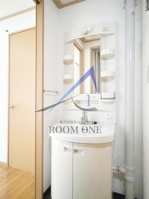 洗面設備　洗面台です。