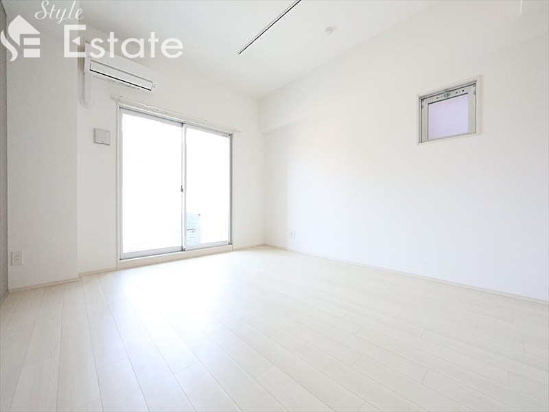 居室・リビング　内装