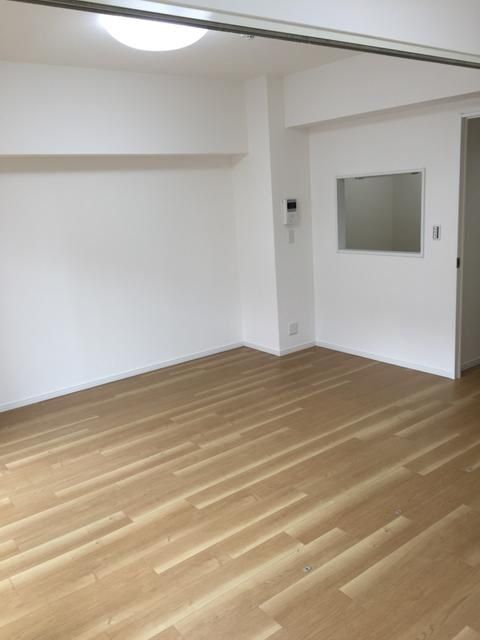 居室・リビング　参考画像 別住戸の写真です