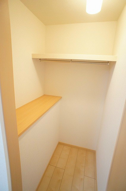 収納　ウォークインクローゼット