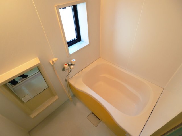 バス・シャワールーム　※同施工会社類似物件の写真。現況優先です。