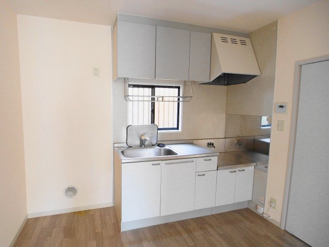 キッチン　※同施工会社類似物件の写真。現況優先です。