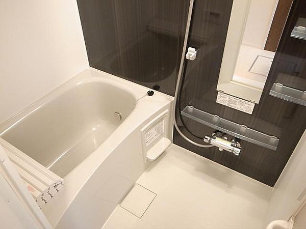 バス・シャワールーム　風呂