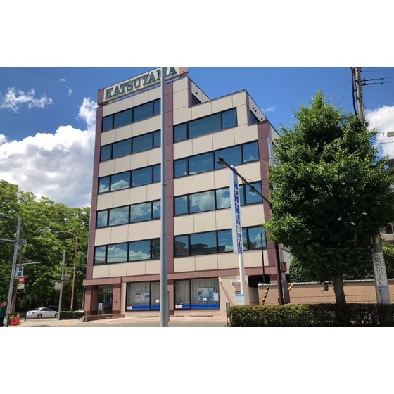 銀行　七十七銀行上杉支店（銀行）まで272m