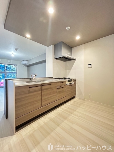 キッチン　建設中の部屋の為、類似物件です。現状を優先とさせて頂きます。