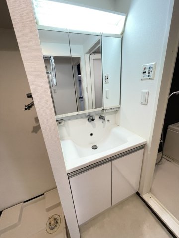 洗面設備　人気の独立洗面台♪