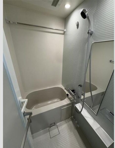 バス・シャワールーム　日々の疲れを癒すお風呂です♪