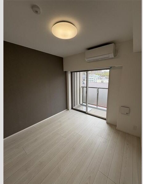 居室・リビング　使いやすい形の為、レイアウトを楽しめます♪