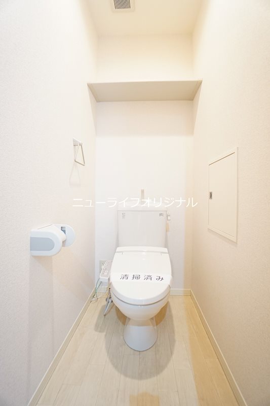 トイレ　あると嬉しい温水洗浄便座付き♪