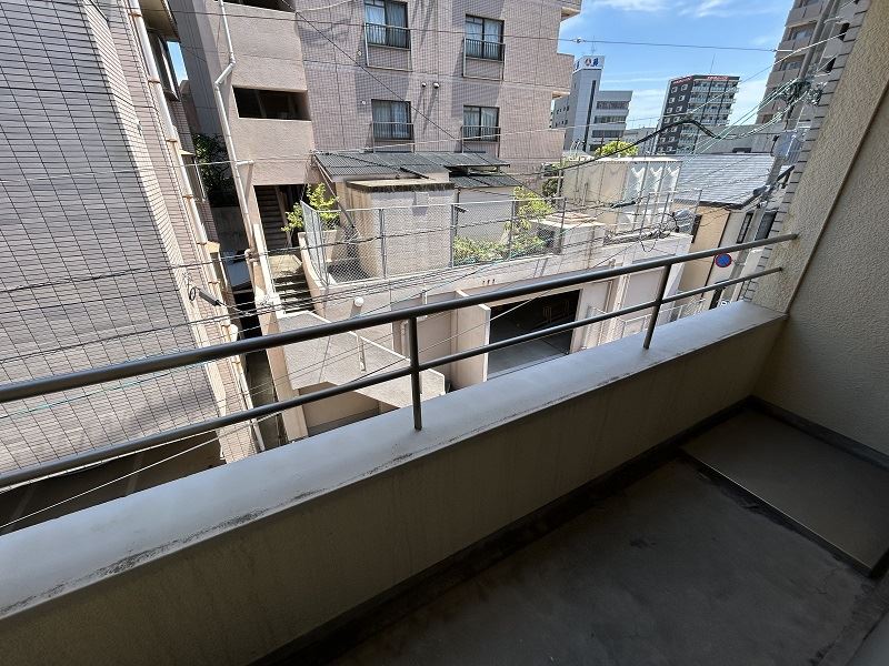 バルコニー　東向きです☆広めのバルコニー☆