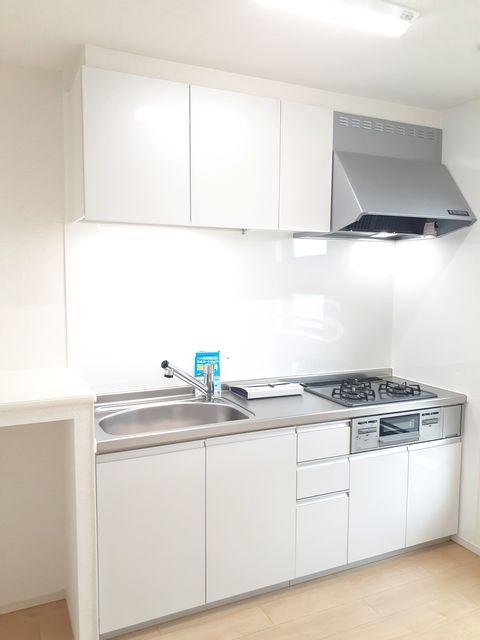 キッチン　同物件別部屋です