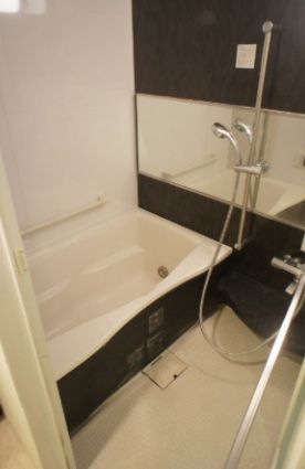 バス・シャワールーム　日々の疲れを癒すお風呂付です