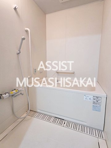 バス・シャワールーム　写真：設備同仕様の別物件です