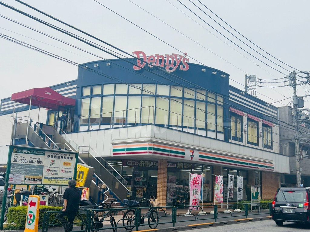 コンビニ　セブンイレブン台東谷中6丁目店（コンビニ）まで150m