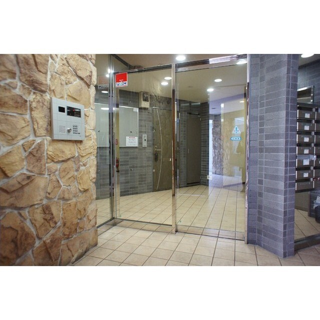 エントランス　オートロック・自動ドア