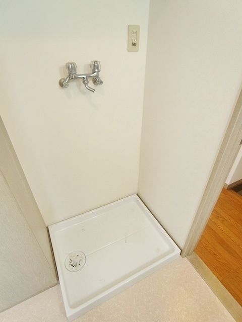 その他　♪あると何だか安心な洗濯機バン付き♪