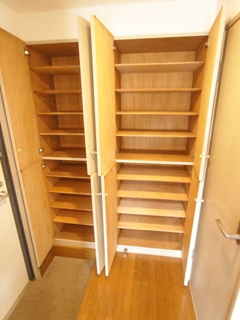 収納　♪たっぷり入る大きなクローゼット付き♪