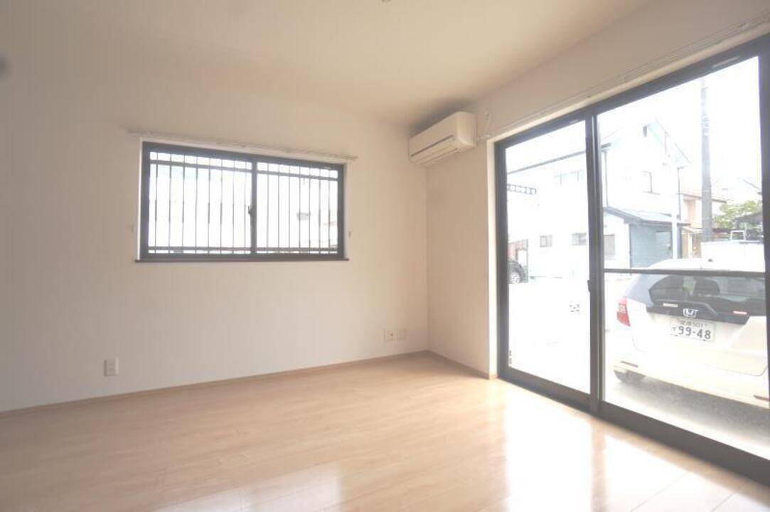 居室・リビング　リビング