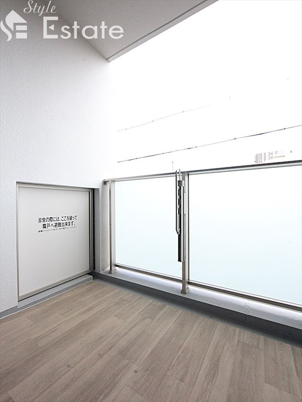 バルコニー　バルコニー