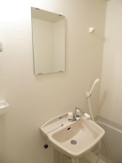 洗面設備　洗面台あり