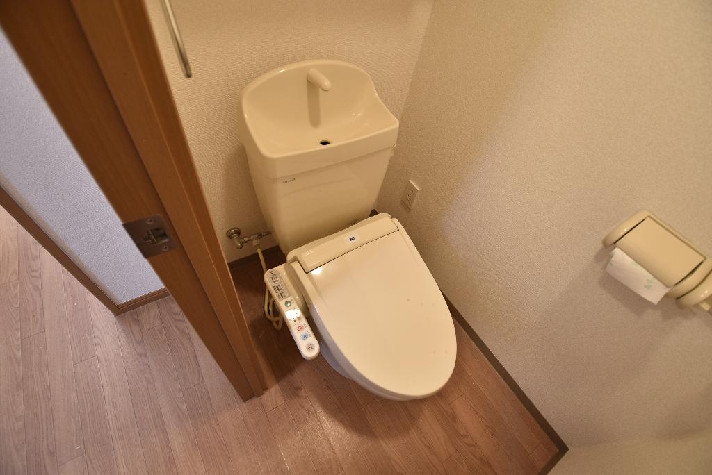 トイレ　シャワー付トイレ