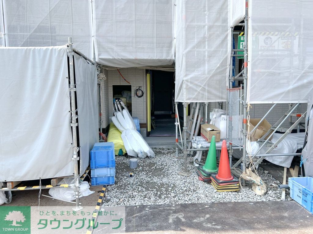 エントランス　駐車場