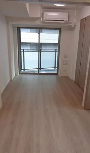 居室・リビング　☆明るい居間☆