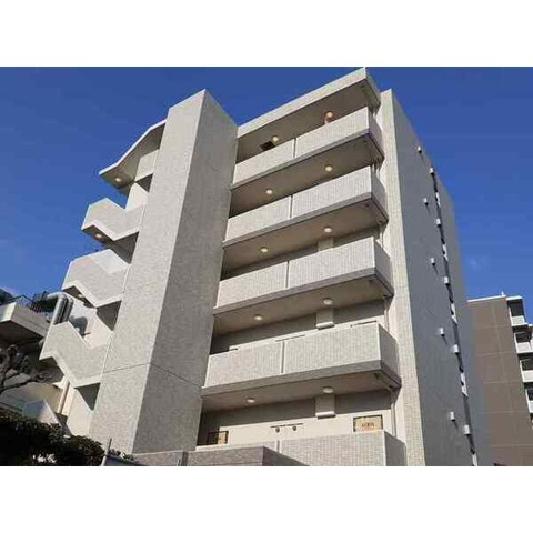 建物外観　オートロック完備で安心のセキュリティ♪