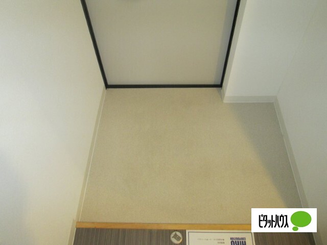 玄関　玄関です。