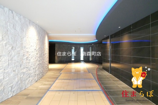 エントランス　共用部の印象も大切に