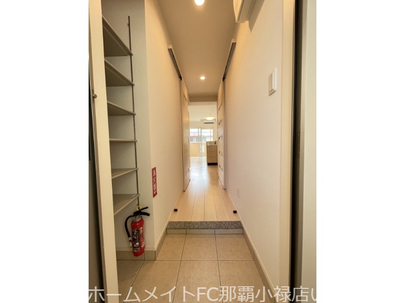 玄関　※別部屋・イメージ画像です