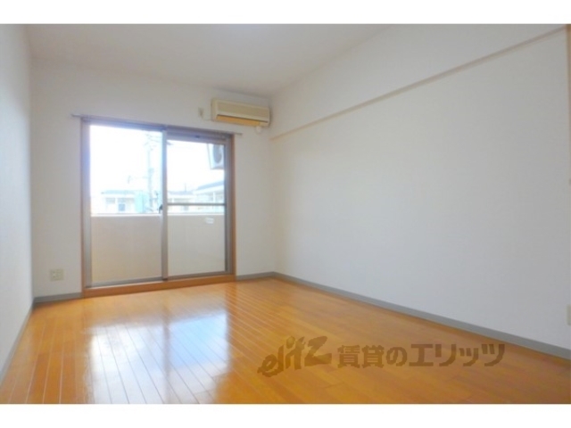 居室・リビング　洋室