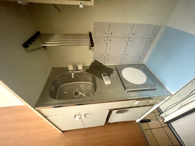 キッチン　壁付けキッチンでスペースを最大限有効活用できます！