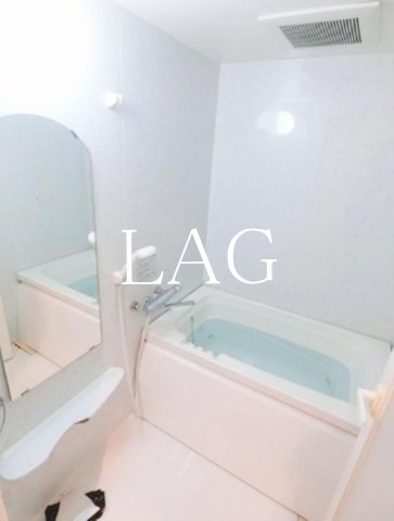 バス・シャワールーム　お風呂です。