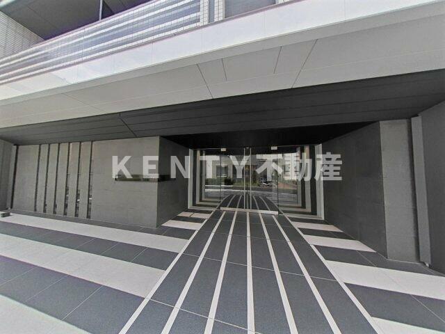 エントランス　ゆとりのあるエントランスです